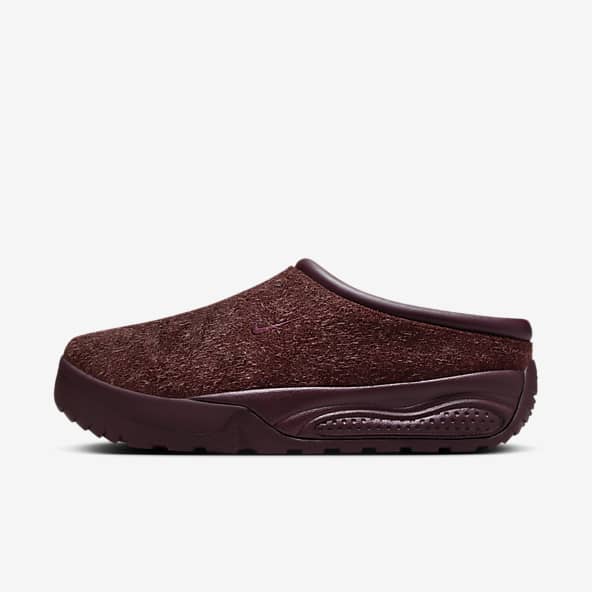 Red nike slip on shoes clearance